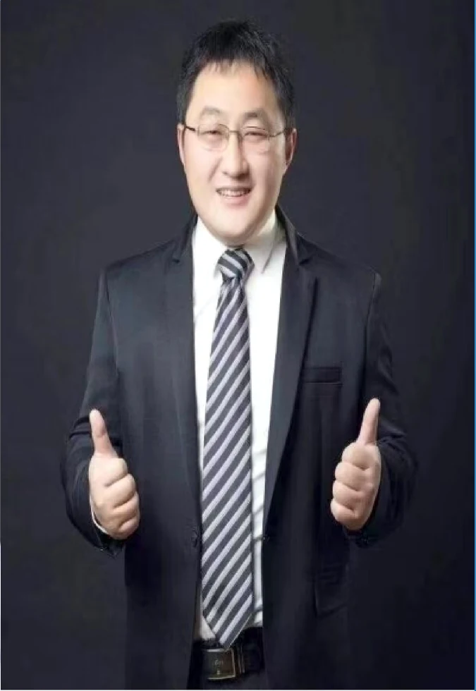 刘光宇创始人 / 董事长形象照